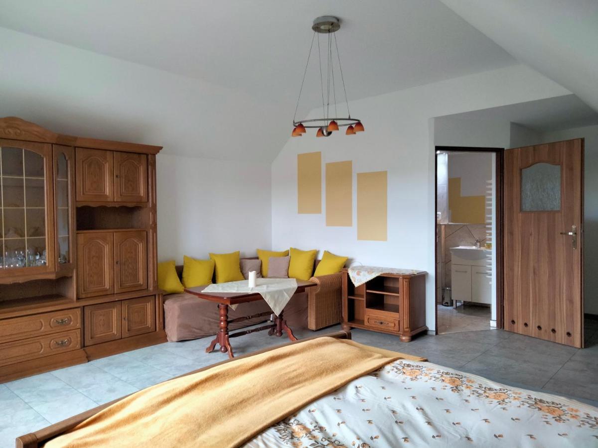 Villa Pod Piramida Ługniany Esterno foto