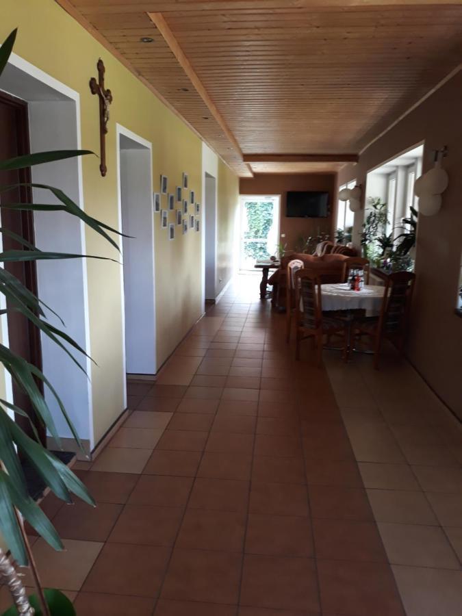 Villa Pod Piramida Ługniany Esterno foto